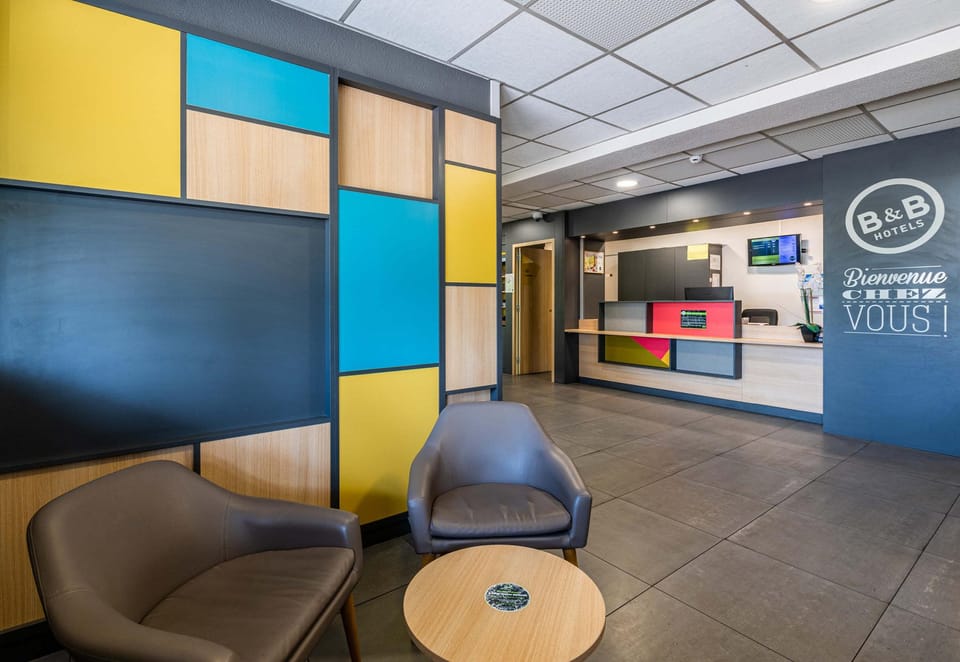 B&B HOTEL CHAMBERY La Cassine Hotel in Chambery