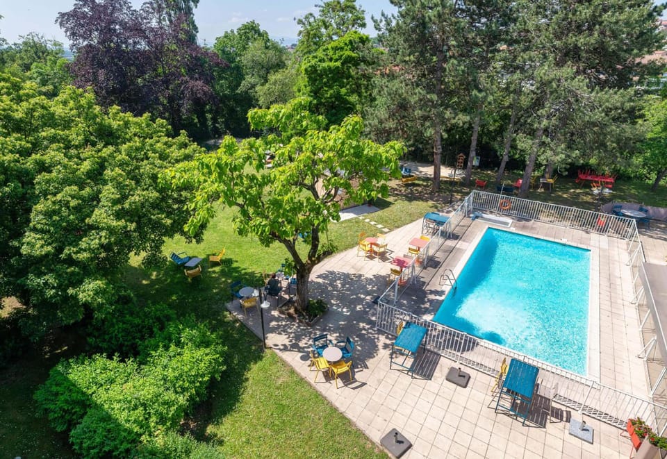 B&B HOTEL Lyon Nord 4 etoiles Hotel in Auvergne-Rhône-Alpes