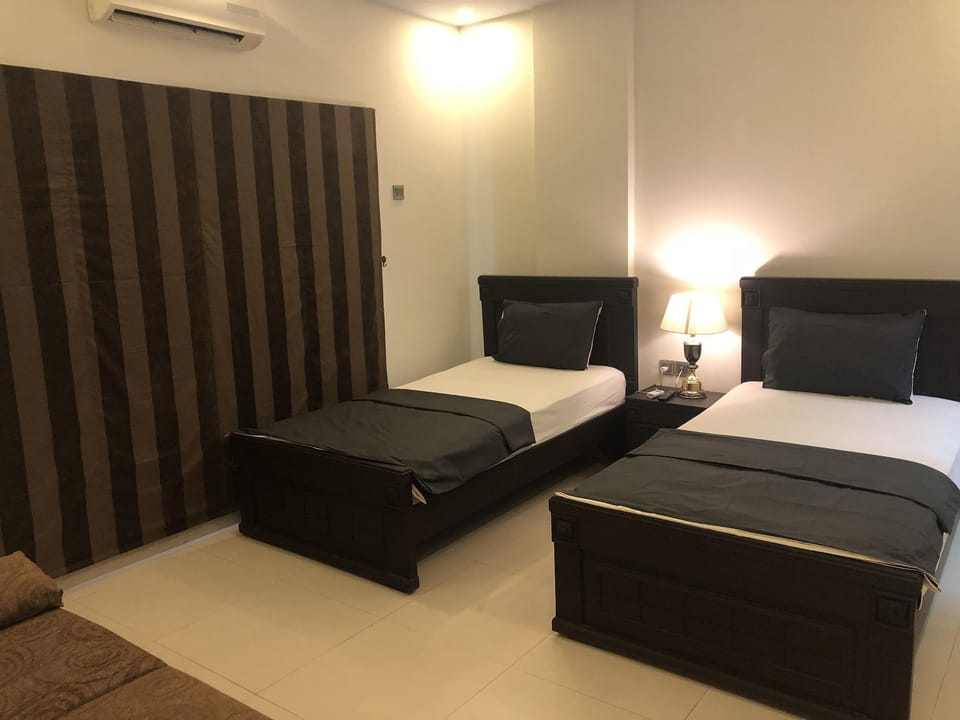 Sunset Suites Karachi Hotel Hotel in Karachi