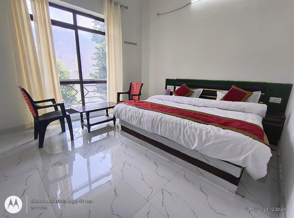 The Royal queen Hotel Resort in Uttarakhand