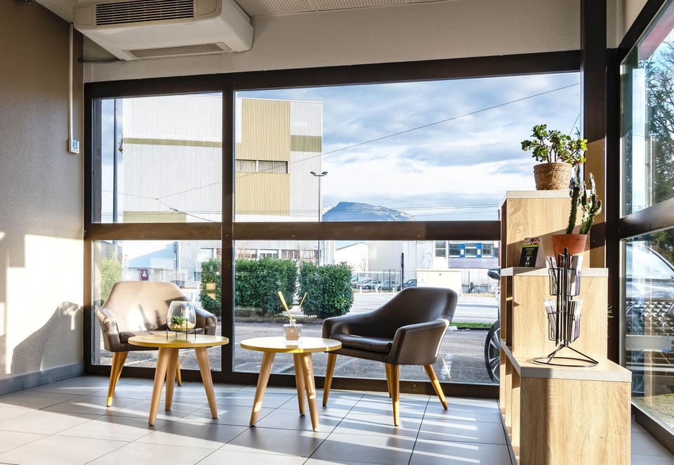 B&B HOTEL Grenoble Centre Verlaine Hotel in Grenoble