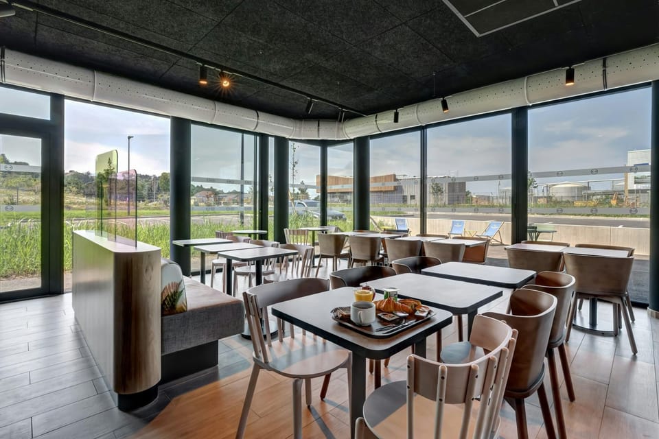 B&B HOTEL Evian Publier Hotel in Haute-Savoie