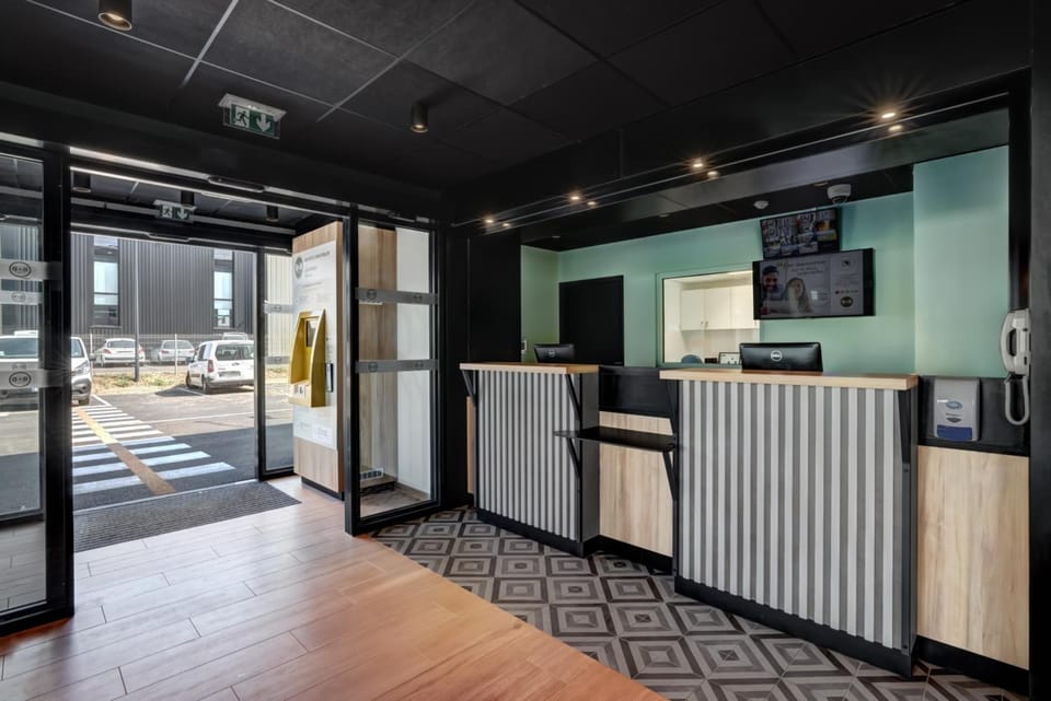B&B HOTEL Evian Publier Hotel in Haute-Savoie