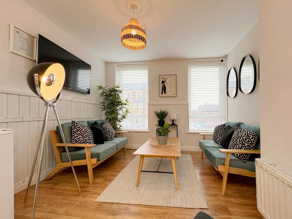 Ocho Homes Lux By Eight Continents, Belfast Hotel in Belfast