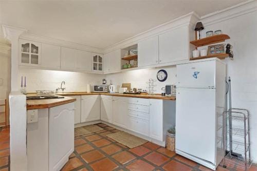Bayview Mountain Seafacing Cottages Hotel in Cape Town