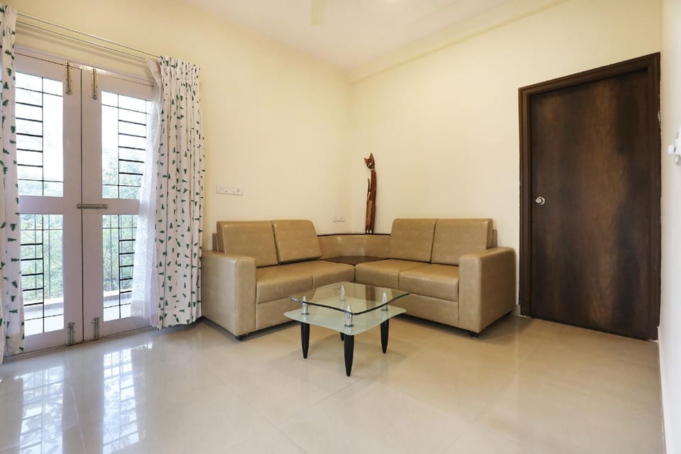 Capital O Royal Serenity Near Sri Amruth Chithra Mandira Hotel in Bengaluru