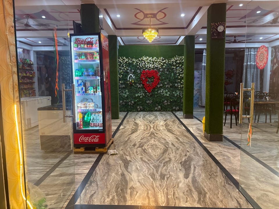 SPOT ON Samrat Restaurant Hotel in Uttar Pradesh