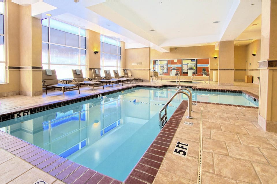 Hampton Inn & Suites Memphis at Beale Street Hotel in Memphis