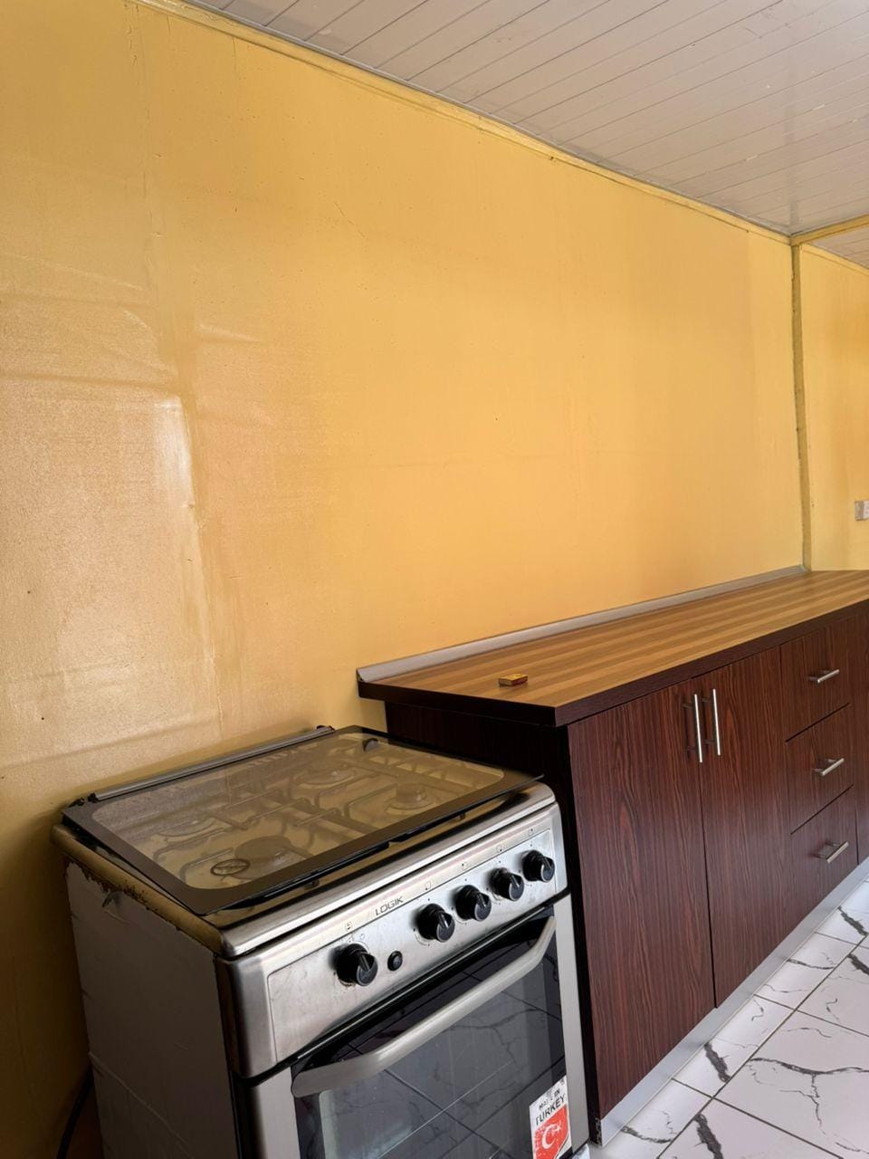 247 Hotel Apartment Bed and Breakfast in Accra