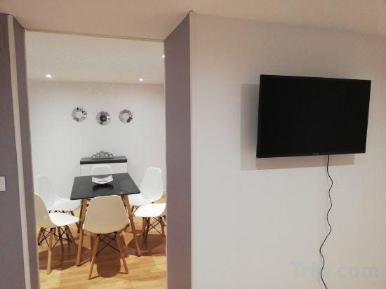 La Fère du Siècle - Spacious Apartment in City Center Hotel in Wallonia, Belgium