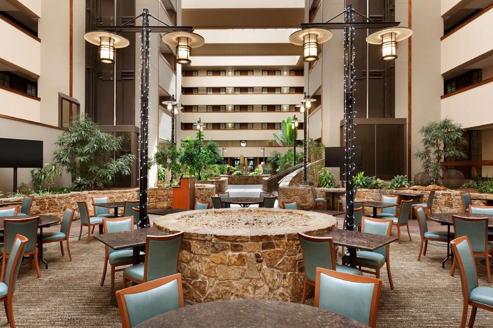 Embassy Suites by Hilton Oklahoma City Will Rogers Airport Hotel in Oklahoma City