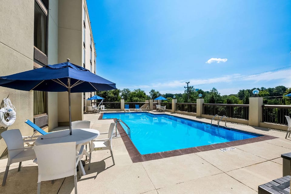 Comfort Inn & Suites Durham near Duke University Hotel in Durham