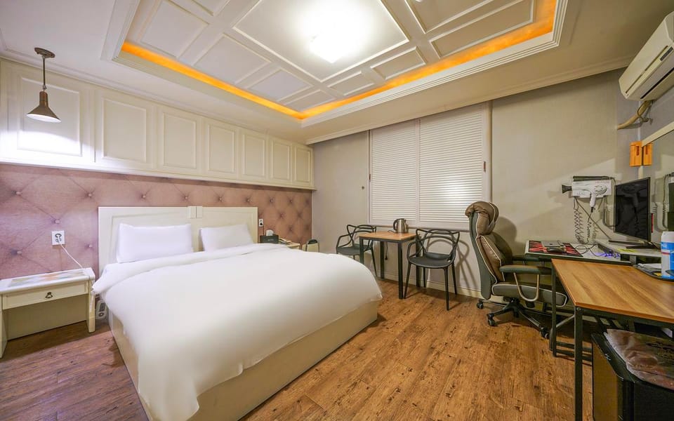 Daejeon Ambassador MAC (Mac) Motel in South Korea