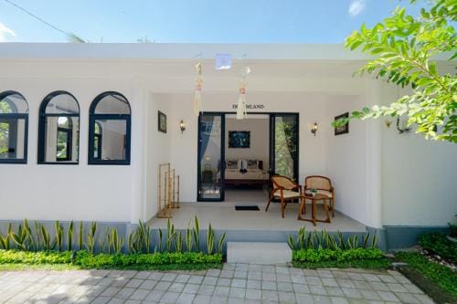 Crystal Flow Guest House & Apartment Canggu Hotel in North Kuta