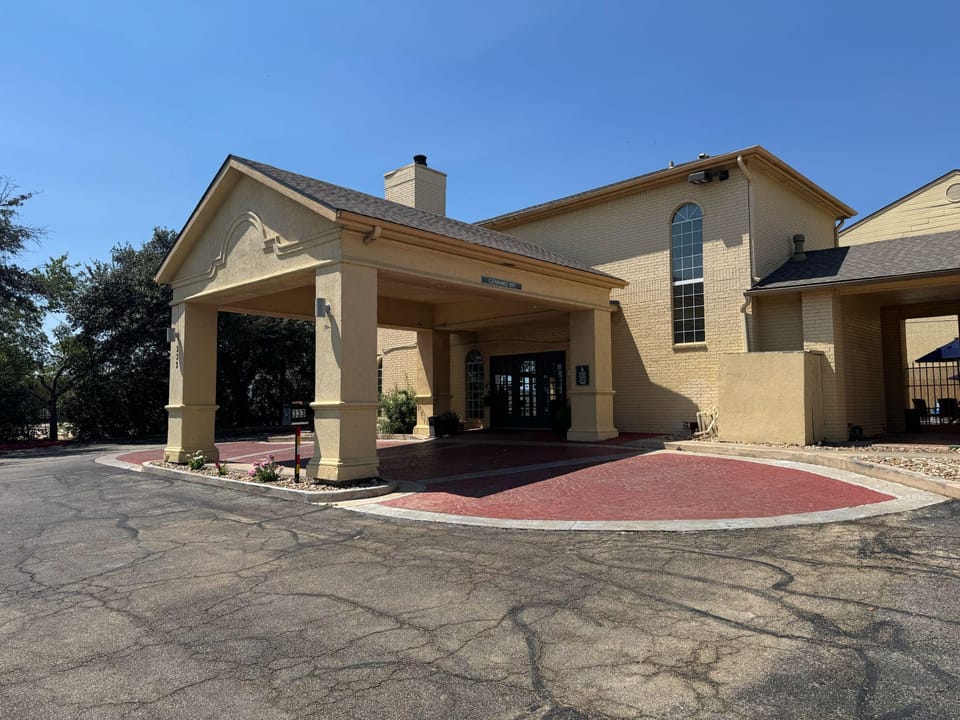 Capital O Georgetown TX I 35 Hotel in Georgetown