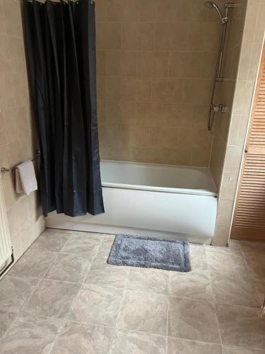 54 - Room 1 - City views Hotel in Swansea
