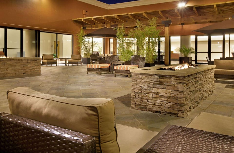 Hilton Concord Hotel in Pleasant Hill