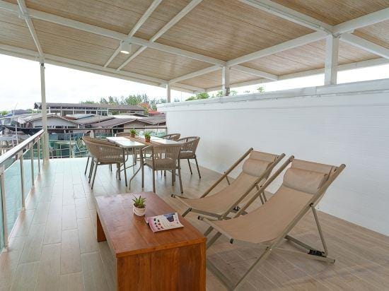 Capt.Juf Private WaterVilla Hotel in Chon Buri Changwat