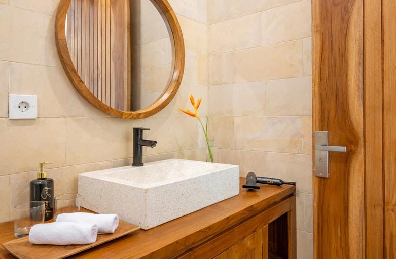 D'Radja Ubud - 4BR Serenity Jungle Villa Resort in Payangan