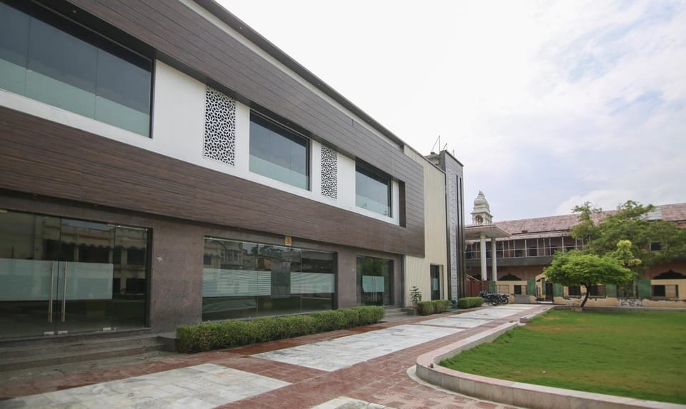OYO Yashogopal Resortico Hotel in Uttar Pradesh