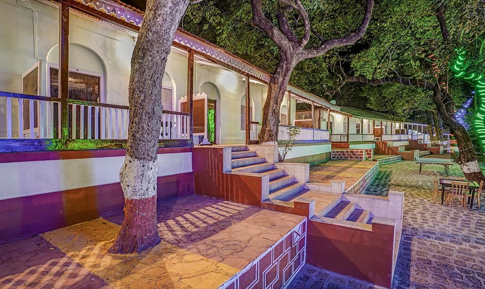 SPOT ON 40996 Cecile Hotel Hotel in Maharashtra
