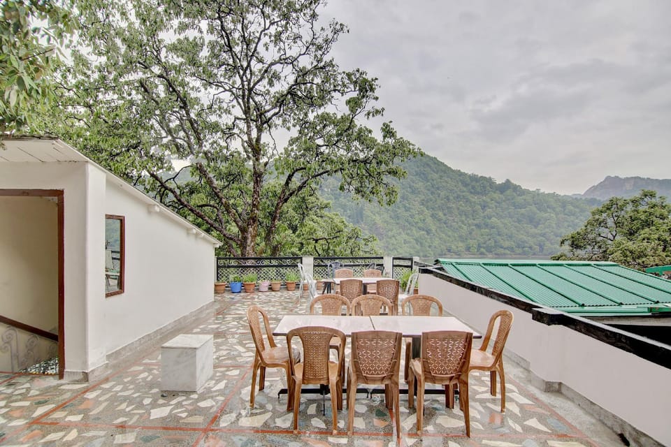 OYO 40437 Hotel Oak Shade Hotel in Uttarakhand