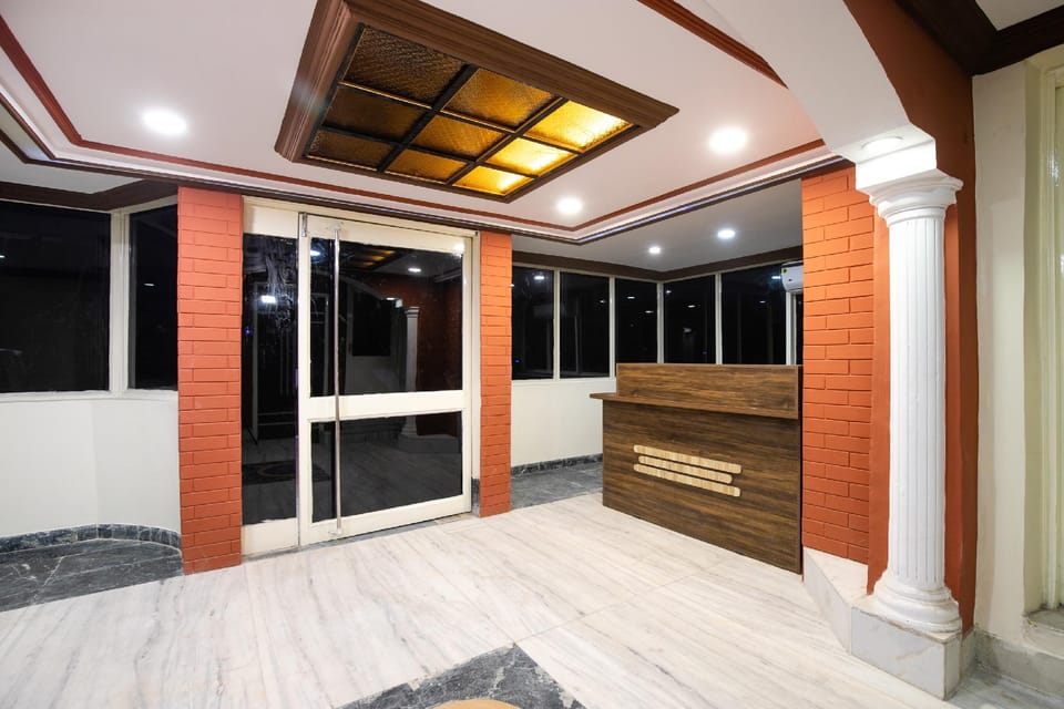 Hotel O Poonam Palace Hotel in Ahmedabad