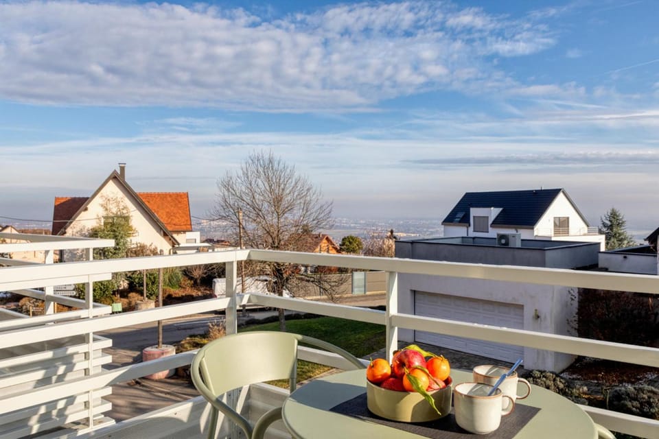 Les Appartements Husseren Collections - Proche Colmar - Eguisheim Apartment hotel in Grand Est