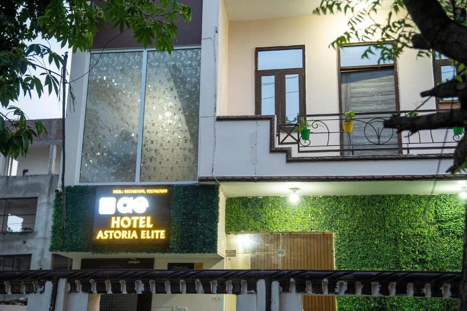 Hotel Astoria Elite Agra Hotel in Agra