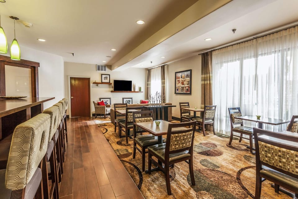 Hampton Inn Colorado Springs-Airport Hotel in Colorado Springs