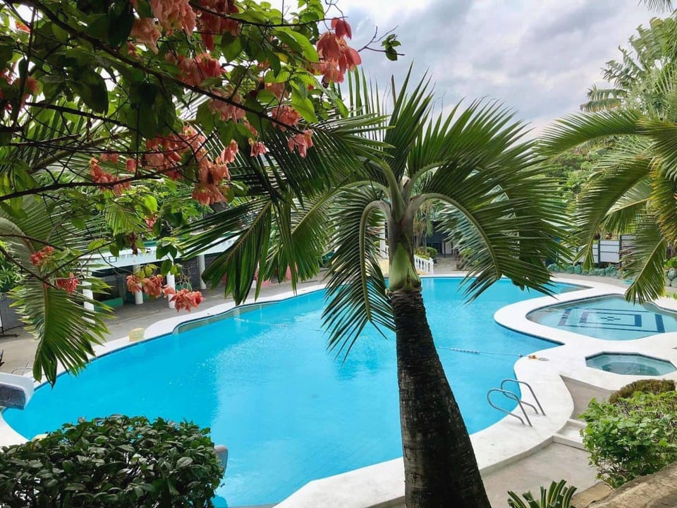 V Resort Dasma Hotel in Calabarzon