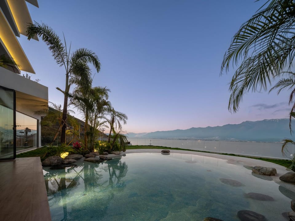 YS Seaview Hotel Hotel in China