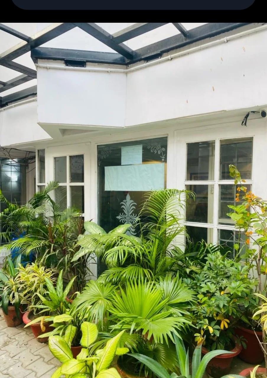 Hotel Trimurti Villa Hotel in Lucknow