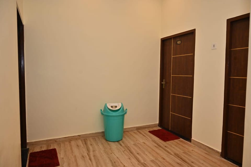 Bholashankara Vasavi Annapurna Satram Hotel in Varanasi