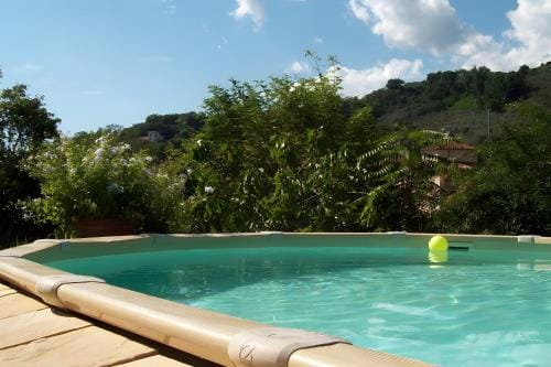 Villa con parco e piscina-Camaiore Hotel in Emilia-Romagna