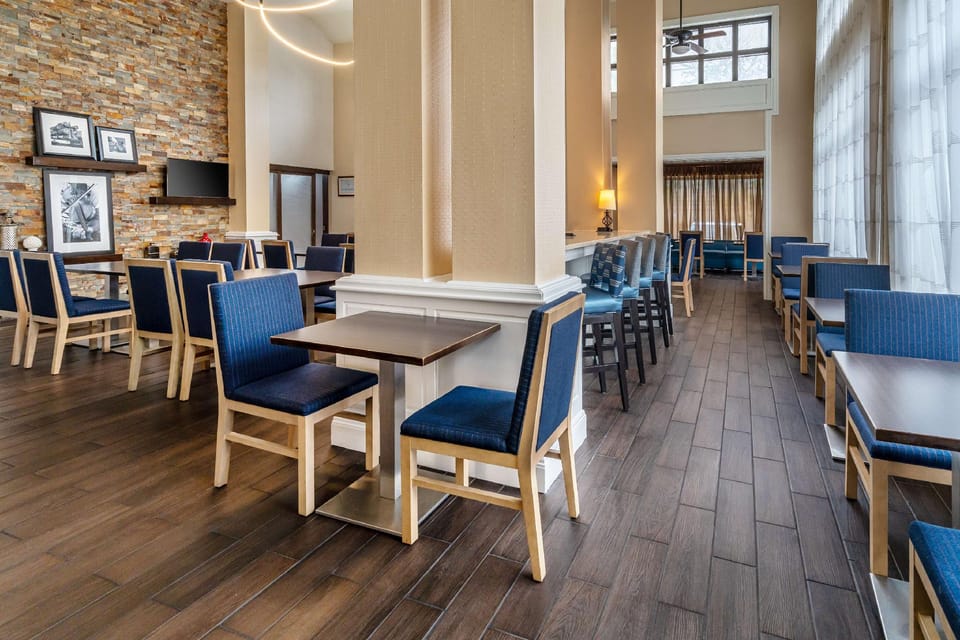 Hampton Inn & Suites Nashville-Vanderbilt-Elliston Place Hotel in Nashville