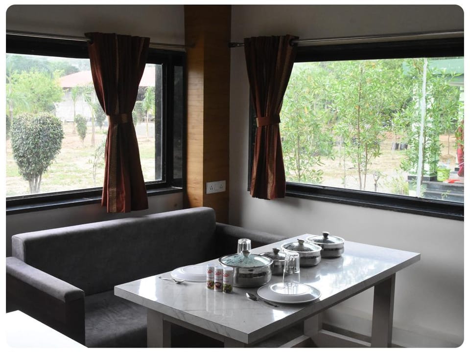 Iraitrails Hotel in Maharashtra