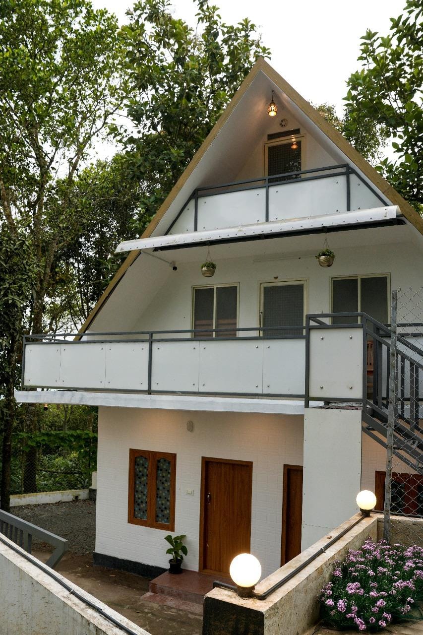 Tapovana - Hillside Retreat Hotel in Kerala