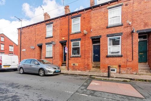 Burley Guest House Hotel in Leeds