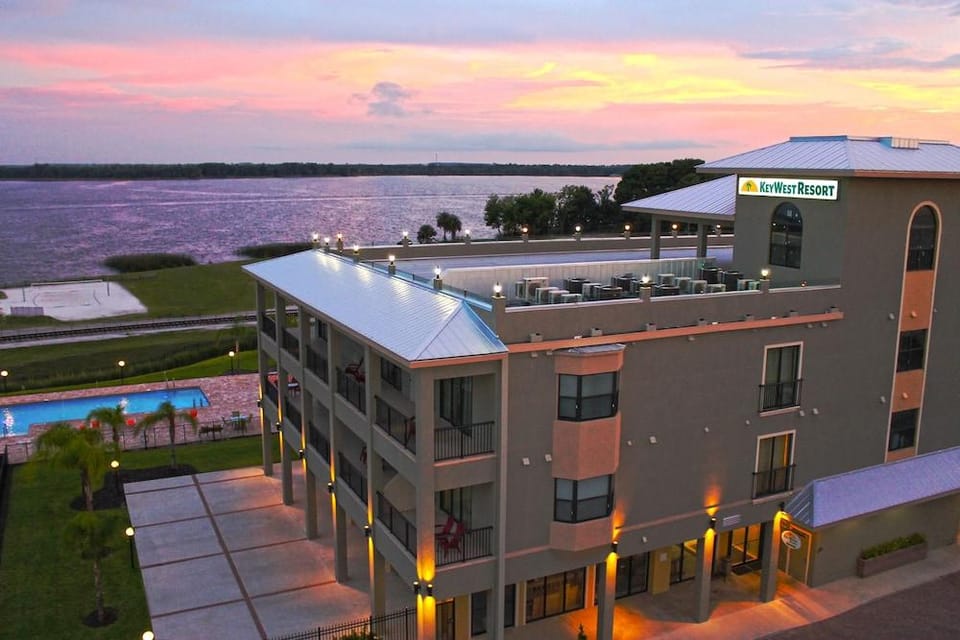 The Citrus Hotel Hotel in Tavares