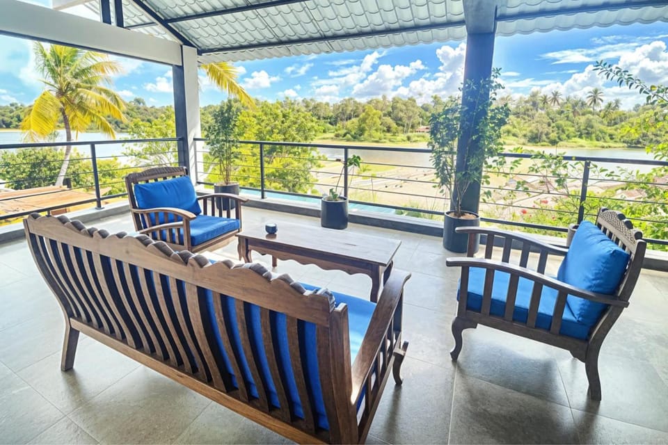 Waterland Hotel in Negombo