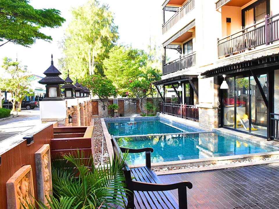 Swimming pool