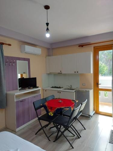 Vila Green Relax Lodge in Vlorë