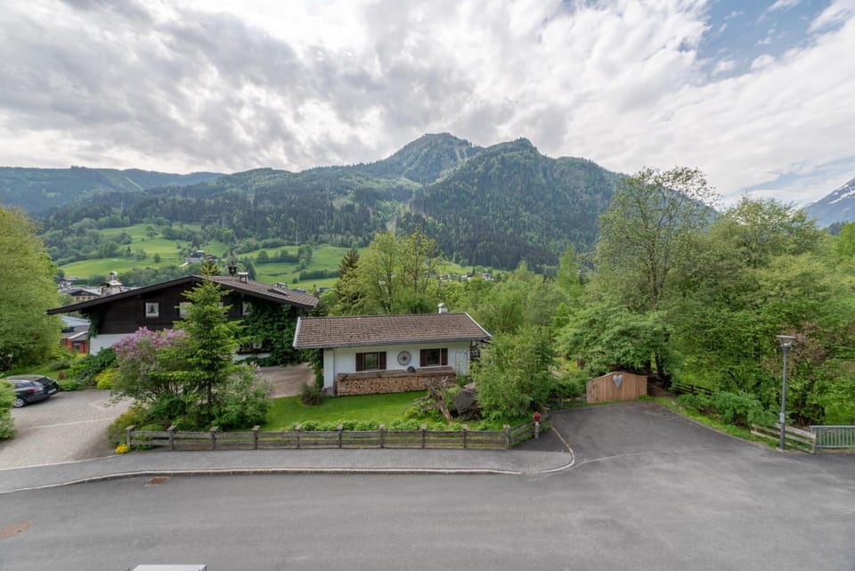 Finest Apartments Glacier View by All in One Apartments Hotel in Piesendorf