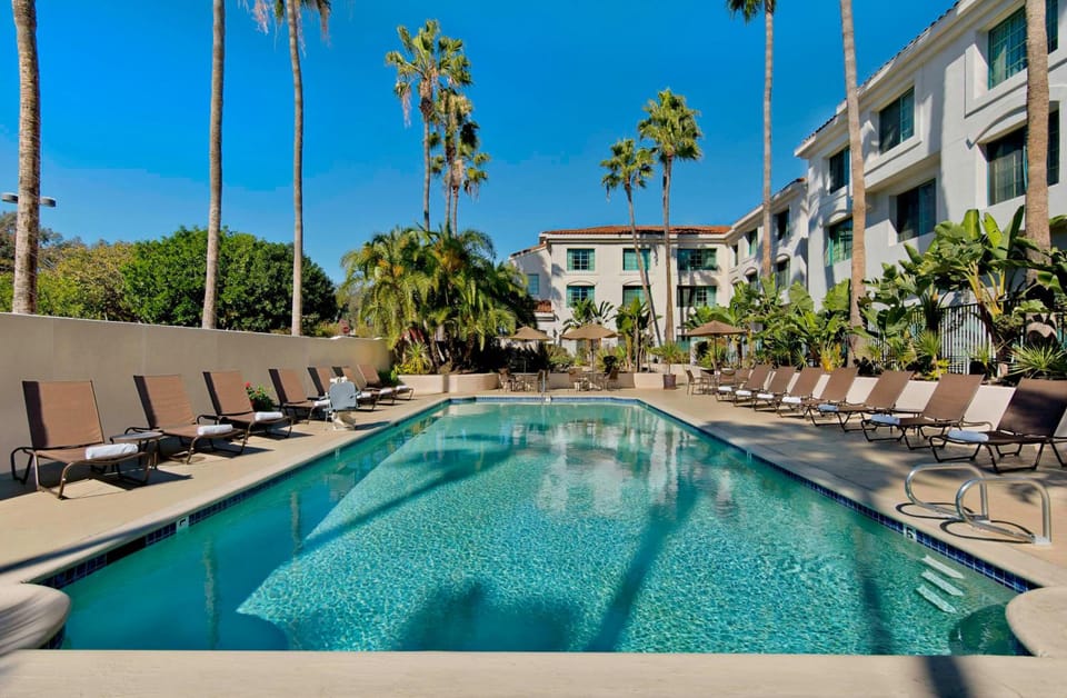 DoubleTree by Hilton San Pedro - Port of Los Angeles Hotel in San Pedro