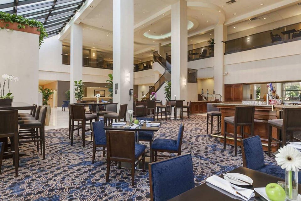 Embassy Suites by Hilton Santa Clara Silicon Valley Hotel in Santa Clara
