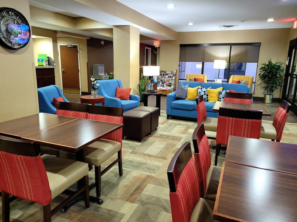 Comfort Inn, Erie - Near Presque Isle Hotel in Millcreek Township