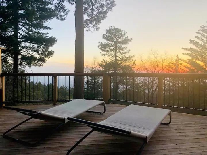 The Fireside Inn Hotel in Idyllwild-Pine Cove
