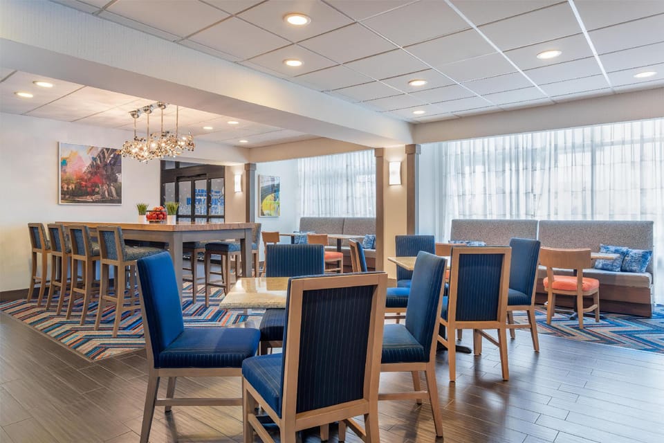 Hampton Inn Akron-South Hotel in Ohio