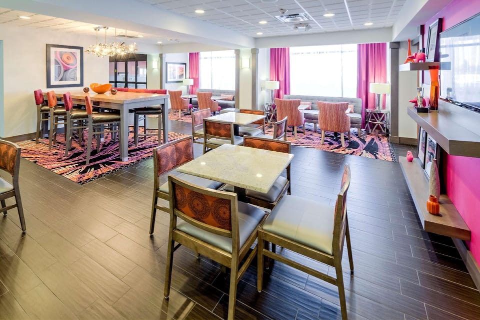 Hampton Inn Akron-South Hotel in Ohio